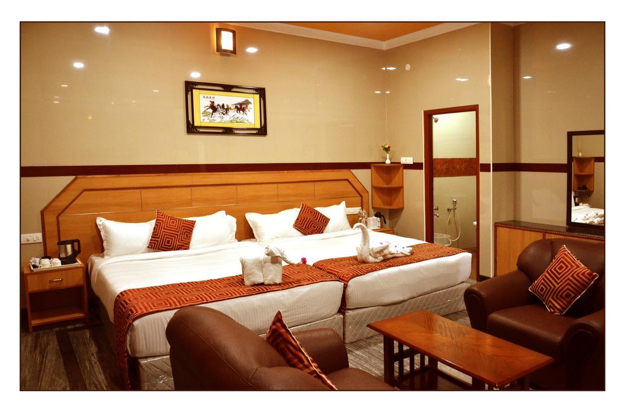 Hotel Gvs Residency Yercaud Exterior photo